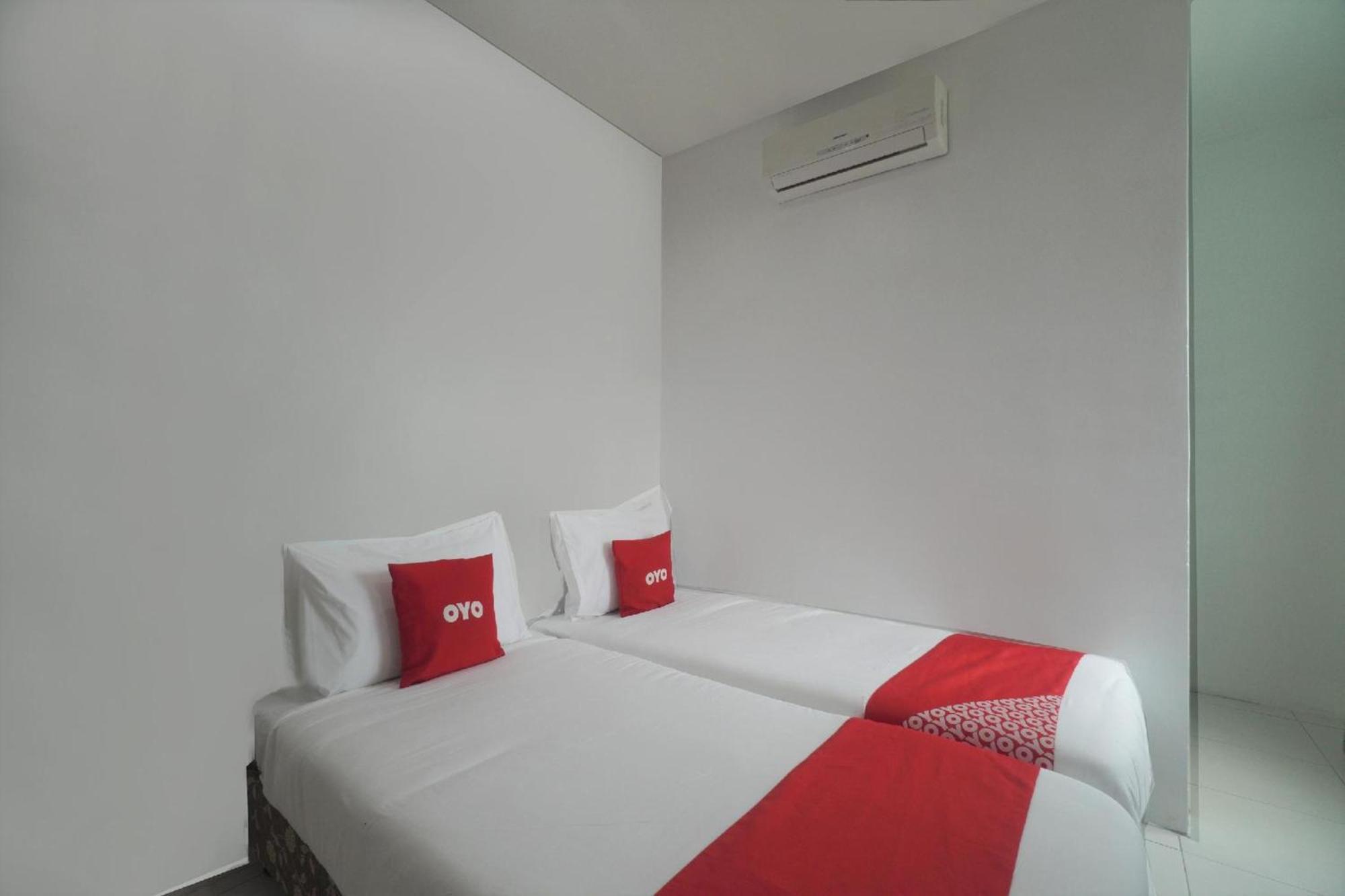 Oyo 91089 Motel Fasa 2B Seri Manjung Exterior foto