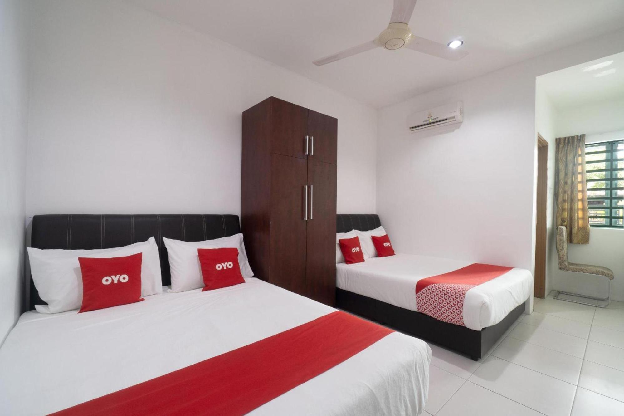 Oyo 91089 Motel Fasa 2B Seri Manjung Exterior foto